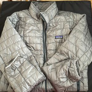 Patagonia Men’s Nano Puff Metallic Grey Jacket Size Medium